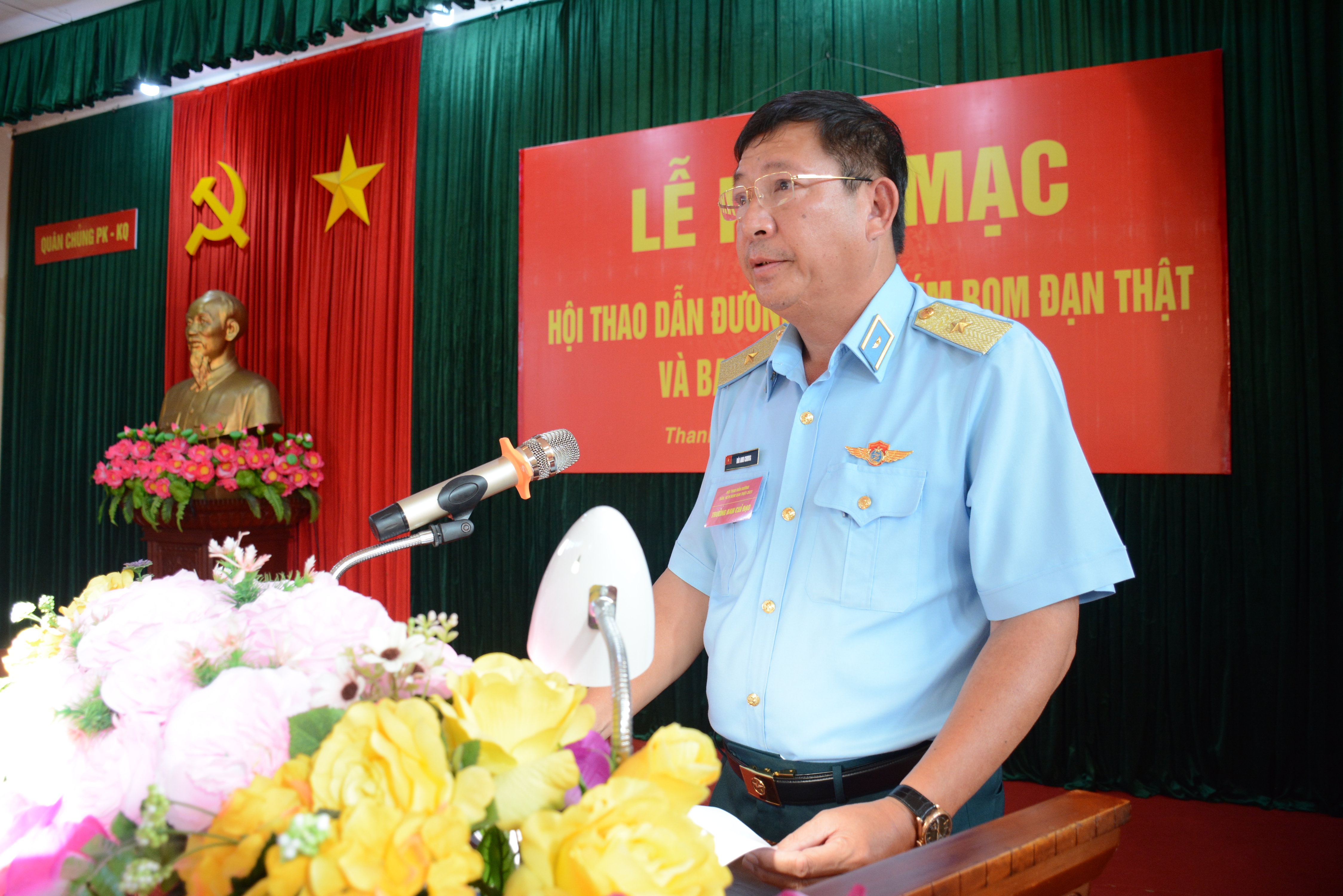 Nâng cao trình độ chỉ huy, khả năng hiệp đồng cho cán bộ không quân